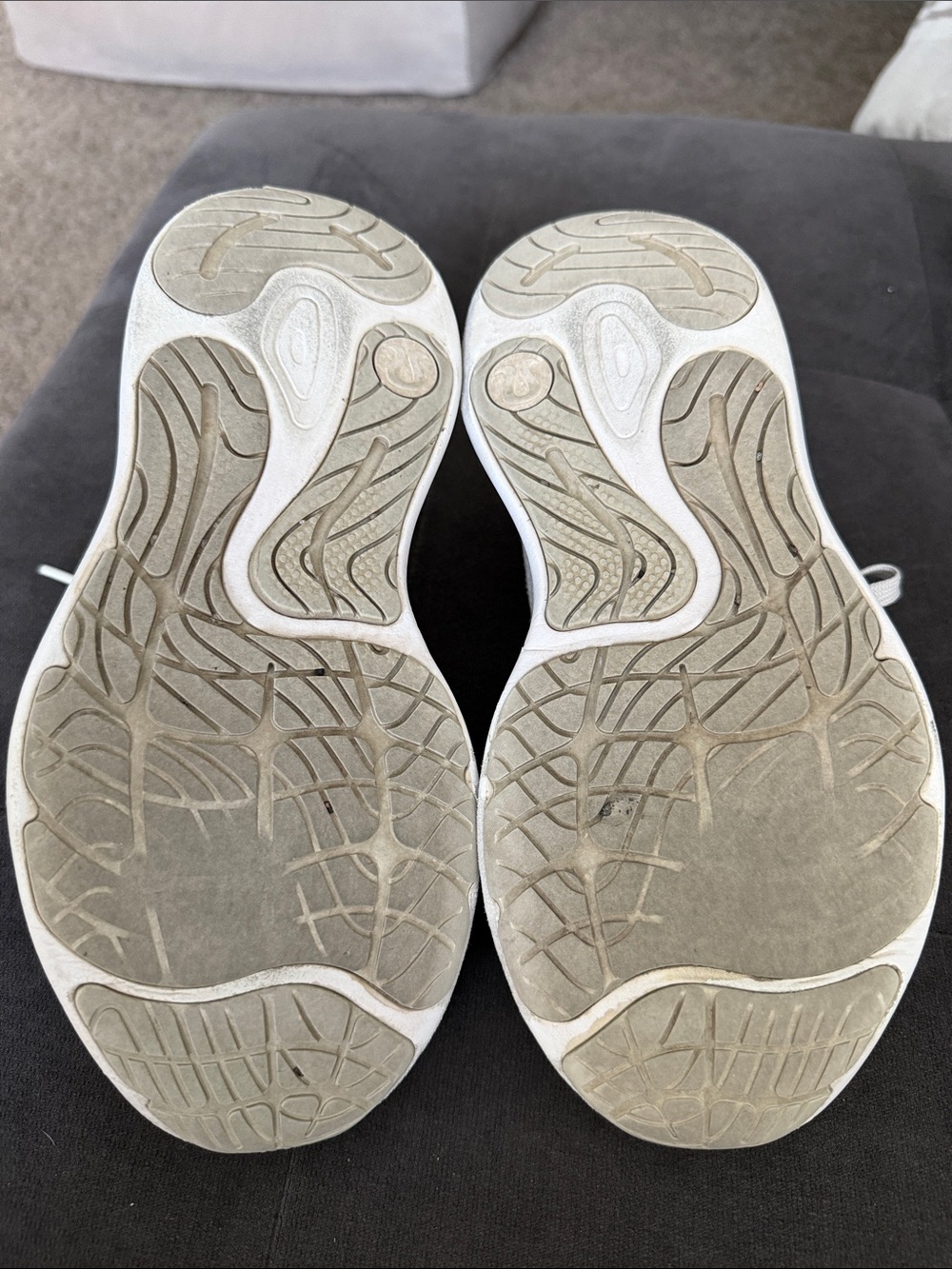 lululemon athletica Light Gray/White Women's Running Shoes - Picture 3 of 5